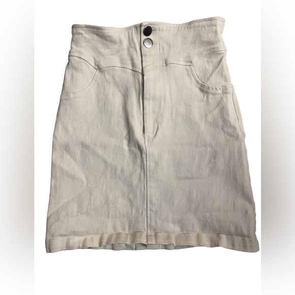 Zara Dresses & Skirts - Zara Off-White Mini Skirt with Button Detail